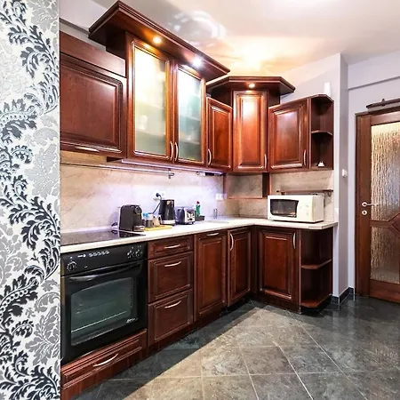 Dorn Apartment *